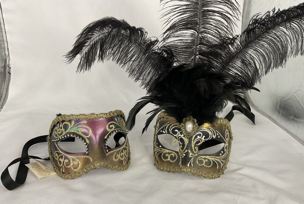 2 MASCHERA DEL GALEONE VENETIAN MASKS PURPLE BLACK FEATHERS